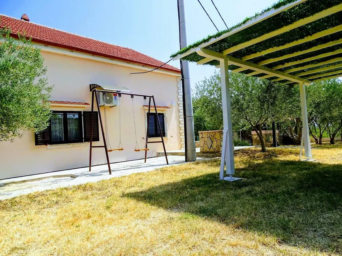 Holiday home Vacation House Maslina Rupalj